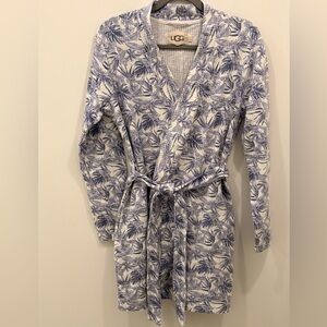 Ugg Periwinkle Blue Floral Robe
Pockets Tie Belt Short Jersey
Rib Knit Size L